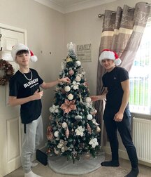 Hot Christmas Boys Porn Holiday Cute 61c7b119116bc.jpg