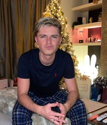 Hot Christmas Boys Porn Holiday Cute 61c7b12be61d7.jpg