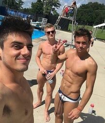 Hot Mixed Group Boys Cute Twink Tube 62a0a8bb1d595.jpg