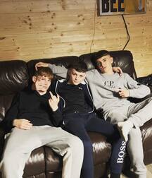 Hot Mixed Group Boys Cute Twink Tube 62a0a8d0d6b2b.jpg