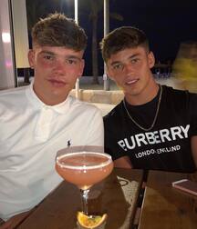 Hot Mixed Duo Boys Twink Tube Cute Bros 62b0a7caee00d.jpg