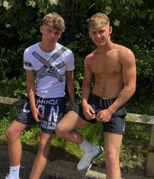 Hot Mixed Duo Boys Twink Tube Cute Bros 62b0a7e4e3009.jpg