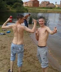 Hot Mixed Duo Boys Twink Tube Cute Bros 62b0a8e0627ec.jpg