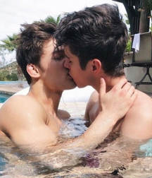 Sealed with a Kiss Gay Tube 6049549e1f42f.jpg