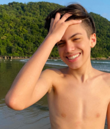 decent exposure gayboystube 607241a00bb12.png