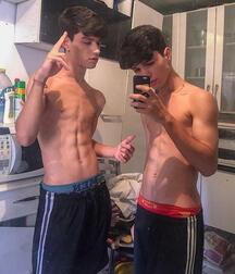 Publius Boys Selfies 2 Gay Tube  604b5c252290a.jpg