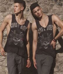 Publius Boys In Sleeveless T-Shirts Open Sides 1 Porn 604ea6b35ad34.jpg