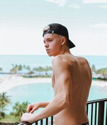 Publius Beach Boys 3 Summer Gay Tube  6052b5a4d87e3.jpg