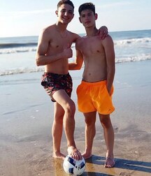 Publius Beach Boys 3 Summer Gay Tube  6052b5e2e40d6.jpg