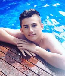 Publius Pool Boys 4 Twink Tube Mix 605c617f45c70.jpg