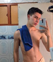 Publius Boys Selfies 12 Twink Tube Bodies 6065f0feeaf1a.jpg