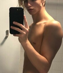 Publius Boys Selfies 14 Gay Porn 60687f2bf3657.jpg