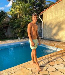 Publius Pool Boys 9 Swim Guy Tube 606e54e7b3269.jpg