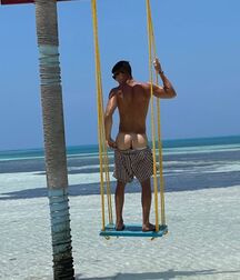 Publius Beach Boys 18 Gay Tube Spring Mix 606f0dedb60f7.jpg
