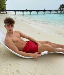 Publius Beach Boys 18 Gay Tube Spring Mix 606f0e4af29d8.jpg