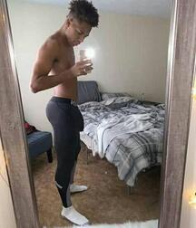 Publius Boys Selfies 17 Athletic Gay Tube 60708aead403c.jpg