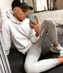 Publius Boys Selfies 17 Athletic Gay Tube 60708aff15338.jpg