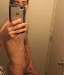Publius Boys Selfies 17 Athletic Gay Tube 60708b370f546.jpg