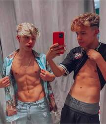 Publius Boys Selfies 17 Athletic Gay Tube 60708b3cd575b.jpg