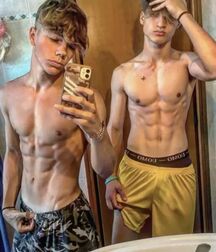 Publius Boys Selfies 17 Athletic Gay Tube 60708b6e90be2.jpg