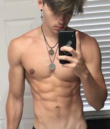 Publius Boys Selfies 18 Gay Tube 60737062beb3c.jpg