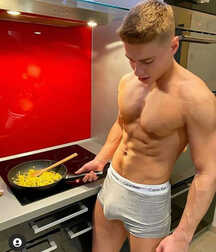 Publius Boys Cooking Eating Drinking  3 Gay Tube 60904a62abe35.jpg