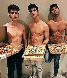 Publius Boys Cooking Eating Drinking 6 Gay Tube 60950528cd570.jpg