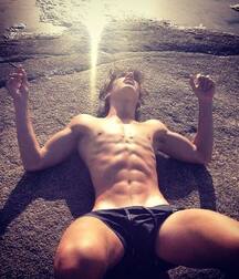 Publius Beach Boys 24 Twink Tube  60990911bca39.jpg