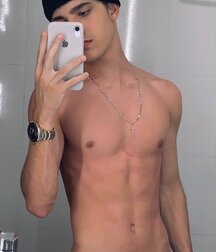 Publius Boys Selfies 27 Mirror Twinks 609bcc30b14ac.jpg