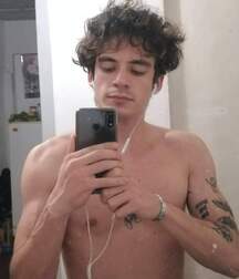 Publius Boys Selfies 27 Mirror Twinks 609bcc42bd6f4.jpg