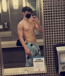 Publius Boys Selfies 27 Mirror Twinks 609bcc882ac3a.jpg
