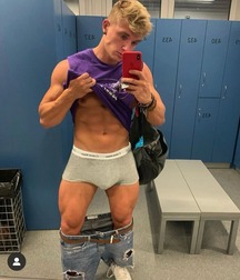 Publius Boys Selfies 27 Mirror Twinks 609bccbac09af.jpg