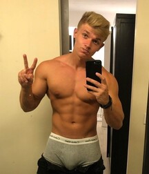 Publius Boys Selfies 27 Mirror Twinks 609bccc2c2bb3.jpg
