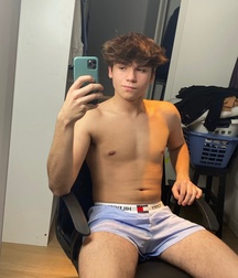 Publius Boys Selfies 36 Gay Tube Nice 60a721bd045ef.jpg