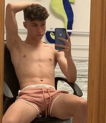 Publius Boys Selfies 36 Gay Tube Nice 60a721d1c8bc8.jpg