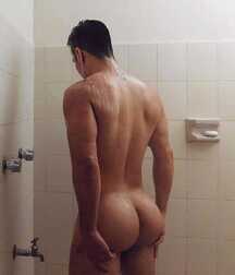 Publius Wet Boys 15 Shower Gay Tube  60a9529e970b3.jpg