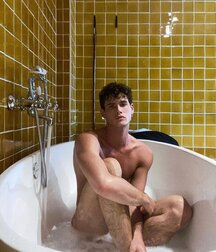 Publius Wet Boys 15 Shower Gay Tube  60a952f5ab4bd.jpg