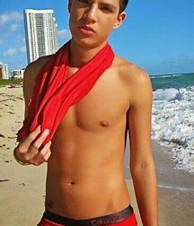 Publius Beach Boys 28 Gay Tube  60a99a3187055.jpg