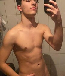 Publius Boys Selfies 38 Twink Gay Tube 60aa804aaf9d4.jpg