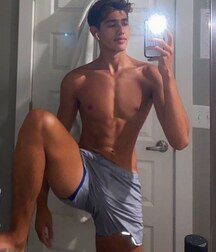 Publius Boys Selfies 38 Twink Gay Tube 60aa805ea8504.jpg
