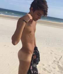 Publius Beach Boys 29 Twink Beach Gay Tube 60aacc5c23104.jpg