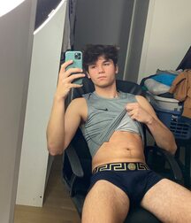 Publius Boys Selfies 39  Athletic Gay Tube Twinks 60b1b8e0d4f05.jpg