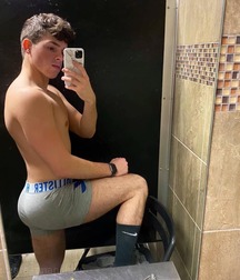 Publius Boys Selfies 39  Athletic Gay Tube Twinks 60b1b8e85f149.jpg
