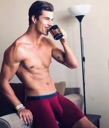 Publius Boys Cooking Eating Drinking 10 Twinks Gay Tube  60b3e2cb6c0dc.jpg