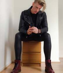 Publius Leather Boys 40 Gay Tube Bad 60b4f651be1d3.jpg