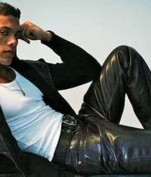 Publius Leather Boys 40 Gay Tube Bad 60b4f65401391.jpg