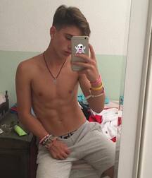 Publius Boys Selfies 40 Twink Tube 60b6e92ad5622.jpg