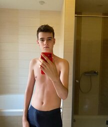 Publius Boys Selfies 40 Twink Tube 60b6e94b50b94.jpg