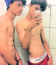 Publius Boys Selfies 40 Twink Tube 60b6e96bd8d87.jpg