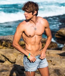 Publius Beach Boys 31 Gay Tube 60b793d964641.jpg